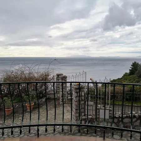 度假居 Seaside *